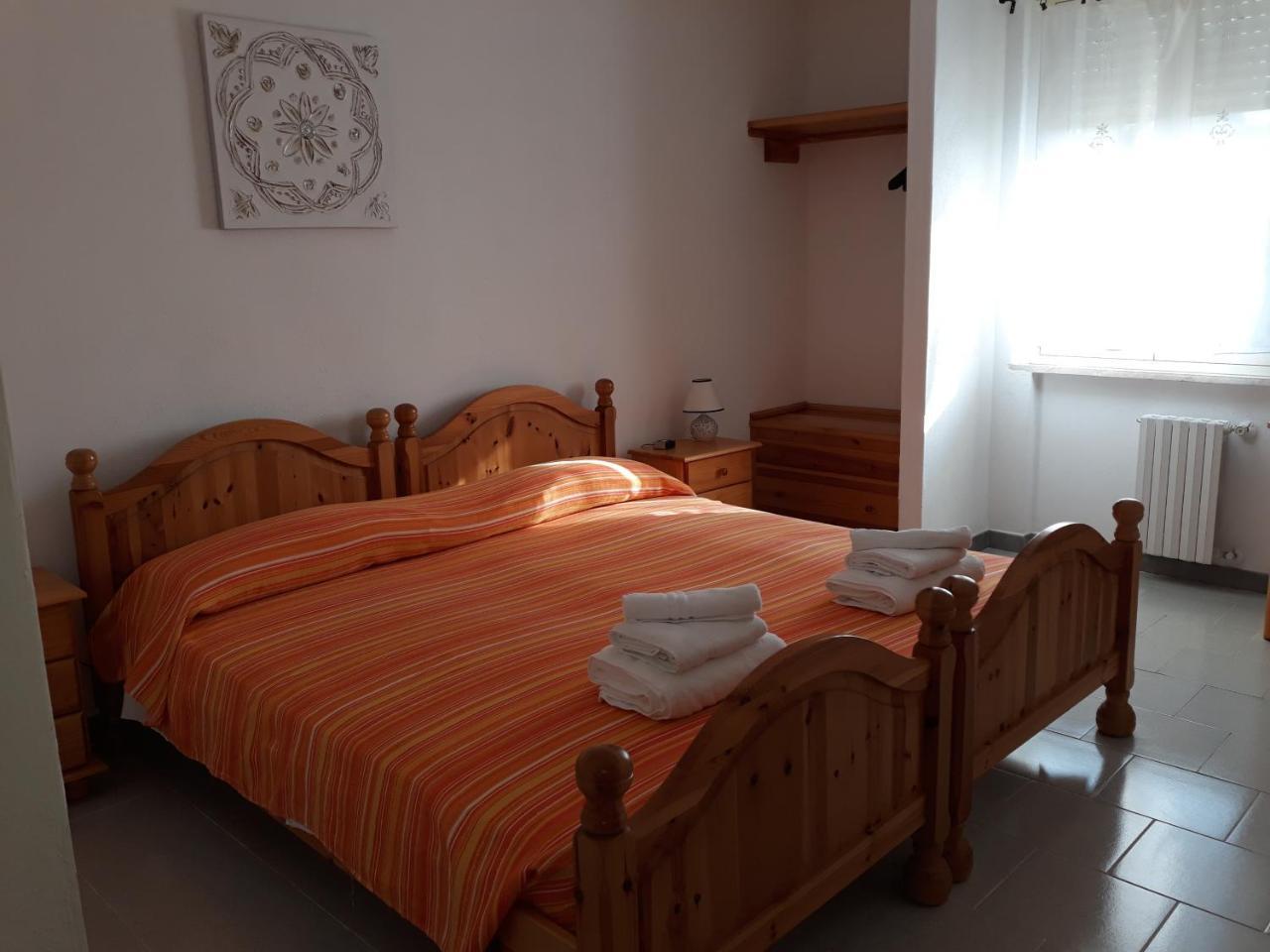 Hotel Dori D'Oro Орозей Екстер'єр фото