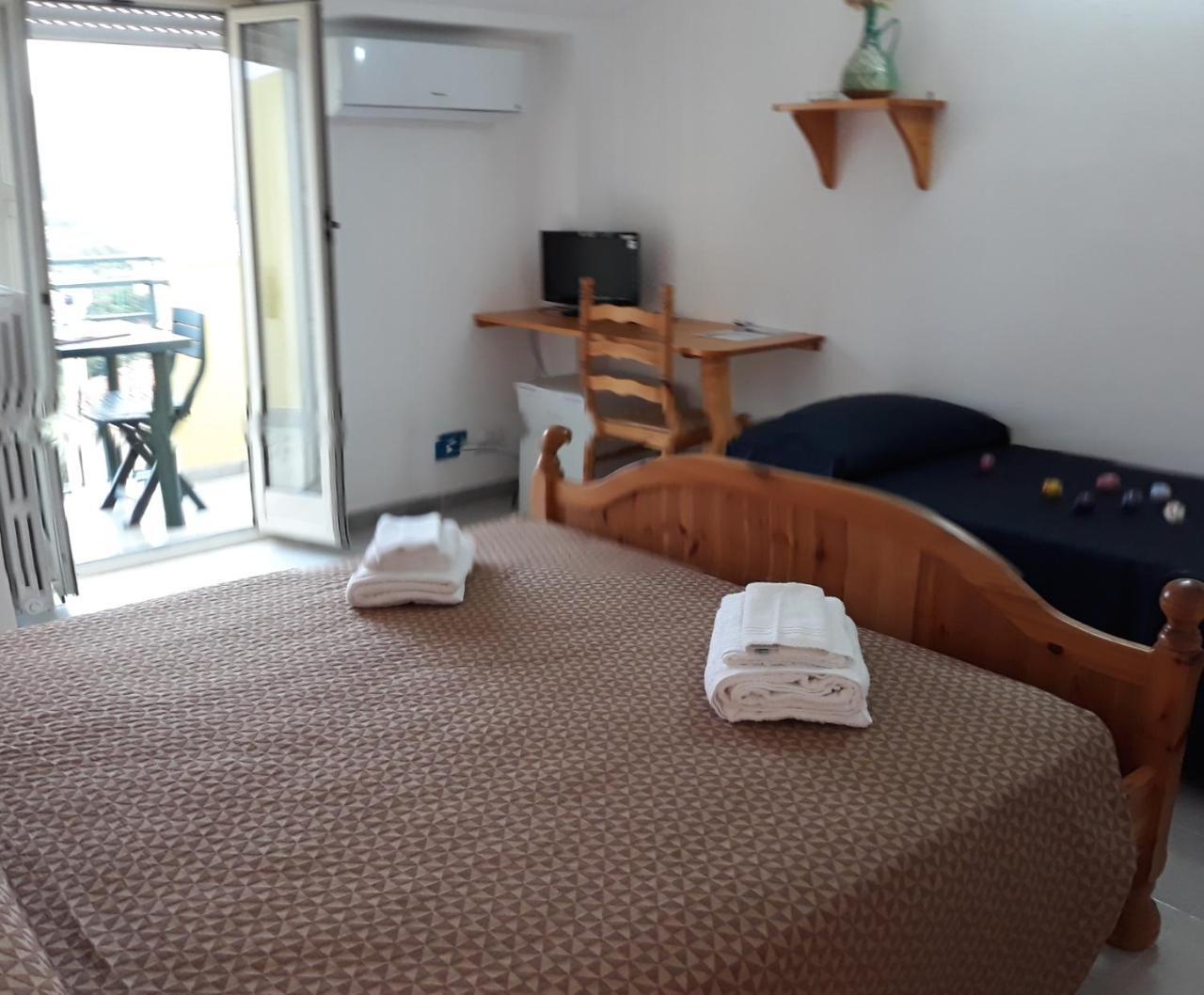 Hotel Dori D'Oro Орозей Екстер'єр фото
